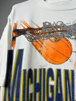 1990s All Over Print Basketball University of Michigan T-Shirt XXL